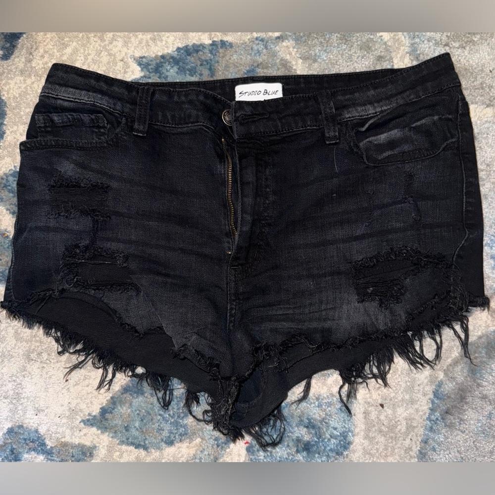 Studio Blue daisy duke black shorts, size 32